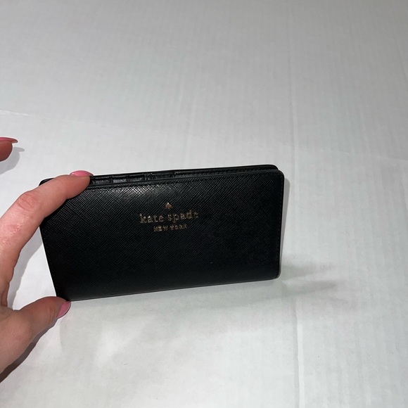 Kate Spade wallet - Picture 2 of 7